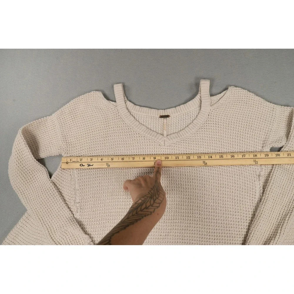 Free People Cold Shoulder V-Neck Cotton Knit Fringe High Low Sweater Cream Small